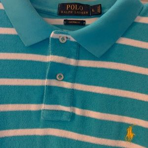 Men’s polo shirt size large